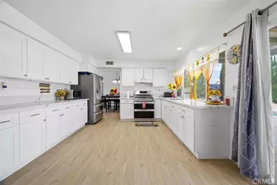 14673 Owens River, Victorville, CA 92392 - Photo 10