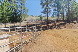 2160 Mariposa, Big Bear City, CA 92314 - Photo 28
