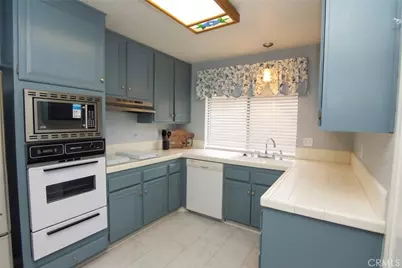 2944 Hyde Park Circle, Riverside, CA 92506 - Photo 12