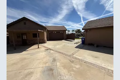 19534 Kiningham Drive, Bloomington, CA 92316 - Photo 34