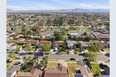 17465 Ramona, Fontana, CA 92336 - Photo 34