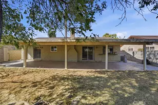 17465 Ramona, Fontana, CA 92336 - Photo 30