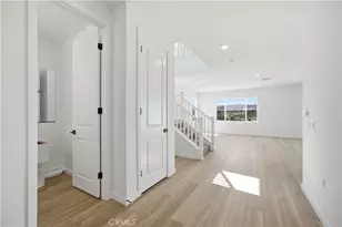 20800 Pio Pico Ct, Newhall, CA 91321 - Photo 2