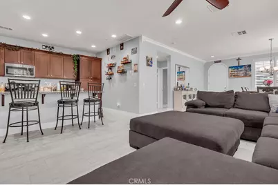 675 S Mandarin, Rialto, CA 92376 - Photo 6