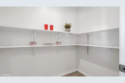 6415 Charlesworth Avenue, North Hollywood, CA 91606 - Photo 12