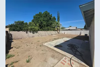 9906 Cypress Avenue, Fontana, CA 92335 - Photo 22