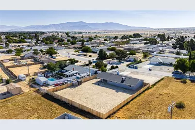 11410 Otowi Road, Apple Valley, CA 92308 - Photo 36