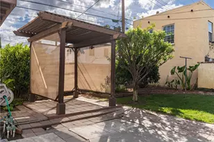 3460 Elmwood Ct, Riverside, CA 92506 - Photo 18