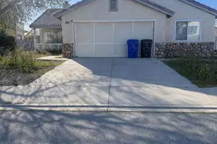 14554 Monterey, Adelanto, CA 92301 - Photo 2