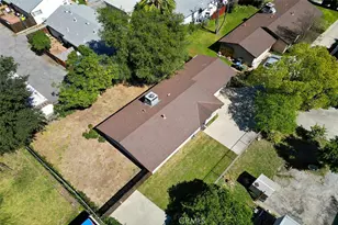 1909 N Summit, Pasadena, CA 91103 - Photo 6
