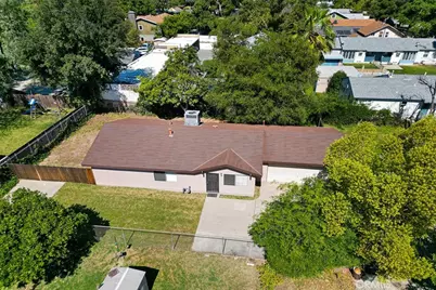 1909 N Summit, Pasadena, CA 91103 - Photo 2