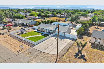 10292 Kern, Hesperia, CA 92345 - Photo 58
