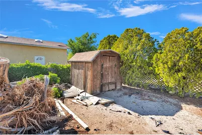 10292 Kern, Hesperia, CA 92345 - Photo 40