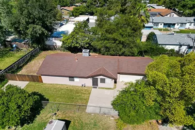 1909 N Summit, Pasadena, CA 91103 - Photo 2