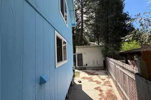 320 Sky View Ln, Crestline, CA 92325 - Photo 24