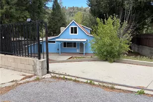 320 Sky View Ln, Crestline, CA 92325 - Photo 1