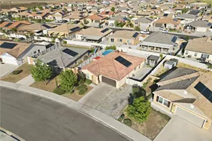 29092 Aubrey Cir, Winchester, CA 92596 - Photo 32