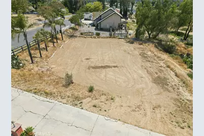 18085 Golden Leaf Lane, Riverside, CA 92504 - Photo 38