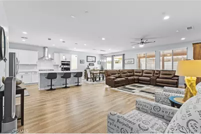 718 Torrey Court, Perris, CA 92571 - Photo 8