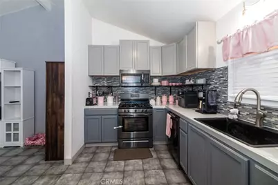 5647 Buckboard Drive, San Bernardino, CA 92407 - Photo 12