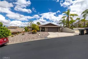 29096 Old Wrangler Rd, Canyon Lake, CA 92587 - Photo 6