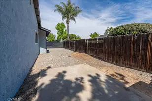 6414 Foster Dr, Riverside, CA 92506 - Photo 8