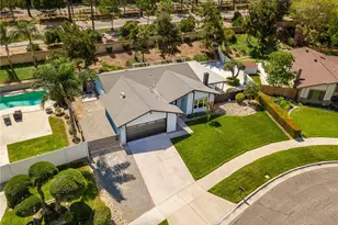 6414 Foster Dr, Riverside, CA 92506 - Photo 16