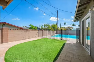7233 Hayes Cir, Buena Park, CA 90620 - Photo 28