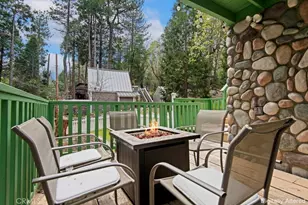 27538 Meadow Dr, Lake Arrowhead, CA 92352 - Photo 4