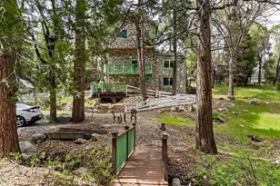 27538 Meadow Dr, Lake Arrowhead, CA 92352 - Photo 2
