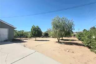 16486 Hughes Rd, Victorville, CA 92395 - Photo 10