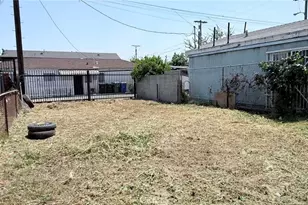 11154 Towne, Los Angeles, CA 90061 - Photo 44