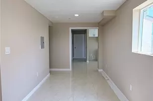 11154 Towne, Los Angeles, CA 90061 - Photo 8