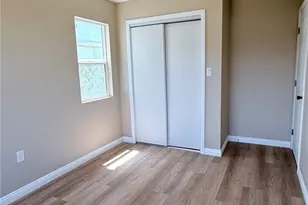 11154 Towne, Los Angeles, CA 90061 - Photo 28