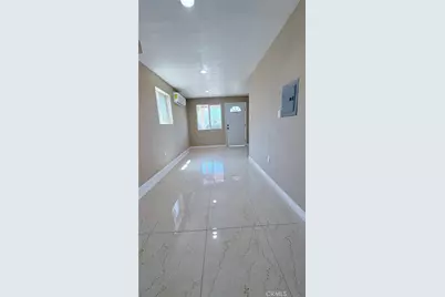 11154 Towne, Los Angeles, CA 90061 - Photo 12