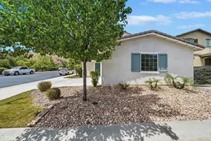 10317 Conure Ct, Moreno Valley, CA 92557 - Photo 4