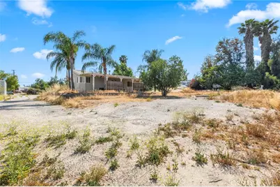 18420 Decker, Perris, CA 92570 - Photo 4