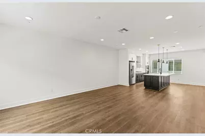 102 Sorrel Court, Burbank, CA 91506 - Photo 6