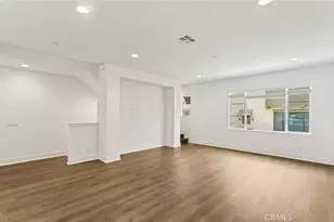 102 Sorrel Ct, Burbank, CA 91506 - Photo 10