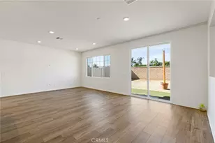 30348 Cedar Crk Wy, Homeland, CA 92548 - Photo 10