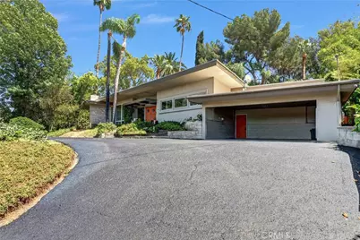 5008 Myrtle Ave., Riverside, CA 92506 - Photo 2