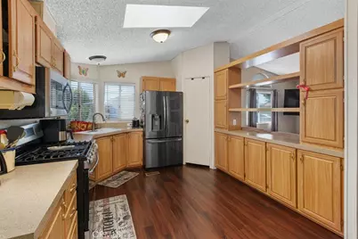 1456 E Philadelphia St Spc 77, Ontario, CA 91761 - Photo 18