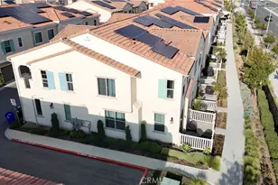 979 W Clover, Rialto, CA 92376 - Photo 14