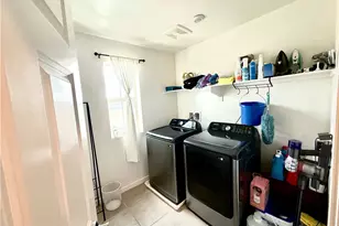 979 W Clover, Rialto, CA 92376 - Photo 6
