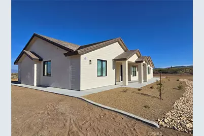 6221 Merced, Oak Hills, CA 92344 - Photo 44