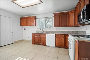 1854 Cleveland, San Bernardino, CA 92411 - Photo 8