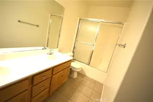 28305 Tiara Ct, Highland, CA 92346 - Photo 18