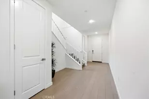 23716 Wilcox Dr, Newhall, CA 91321 - Photo 2