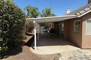 15128 Versailles, Lake Elsinore, CA 92530 - Photo 14