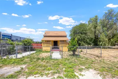 9328 S Waterman, San Bernardino, CA 92408 - Photo 2